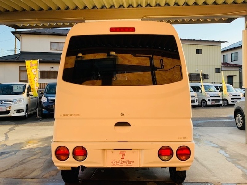 MINICAB VAN