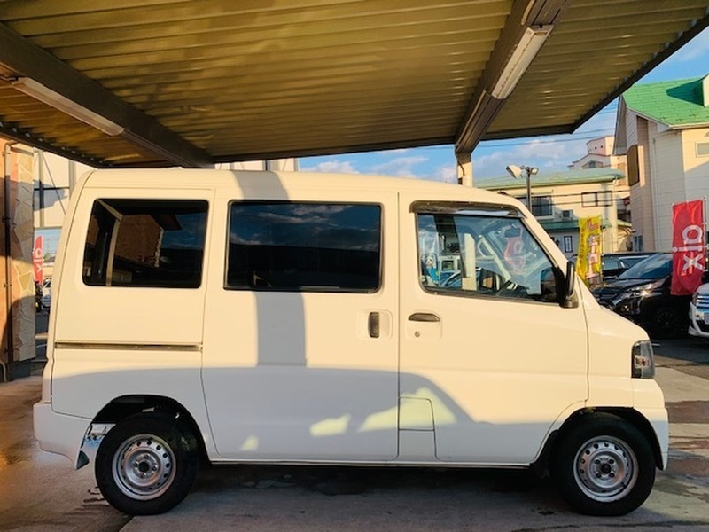 MINICAB VAN