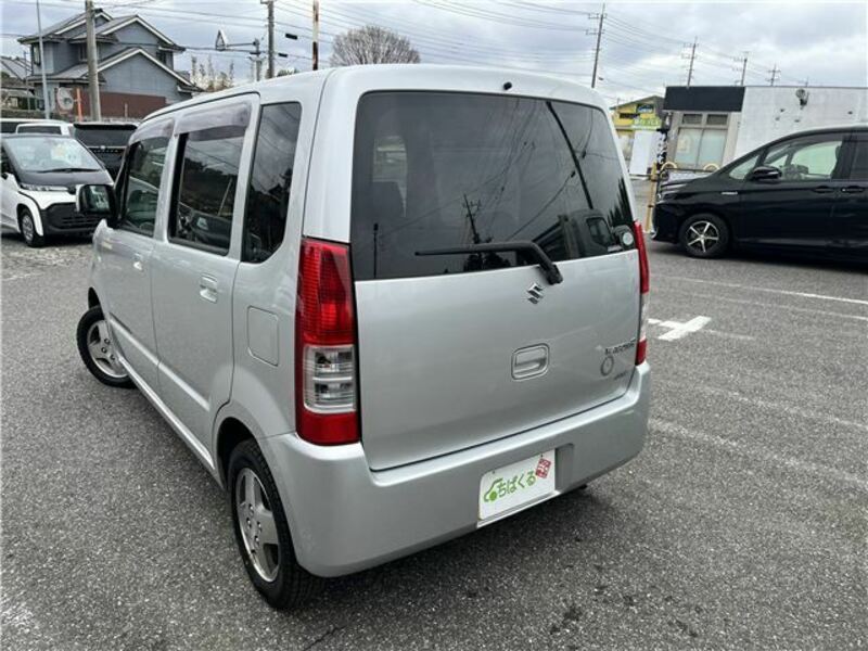 WAGON R