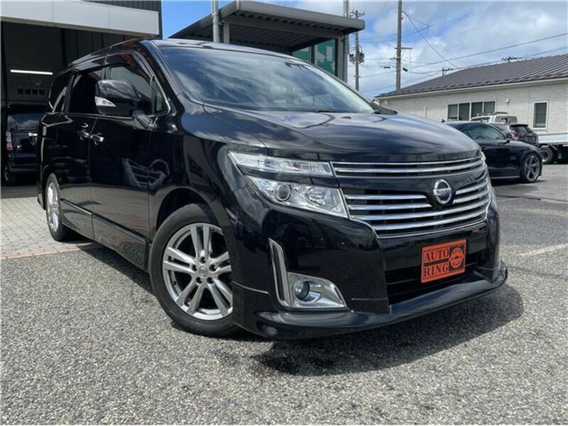 NISSAN　ELGRAND