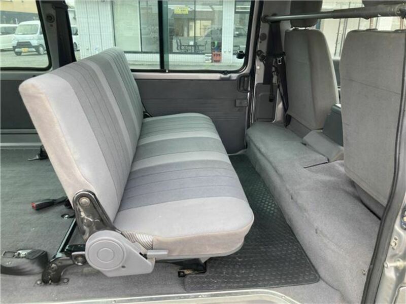 BONGO VAN