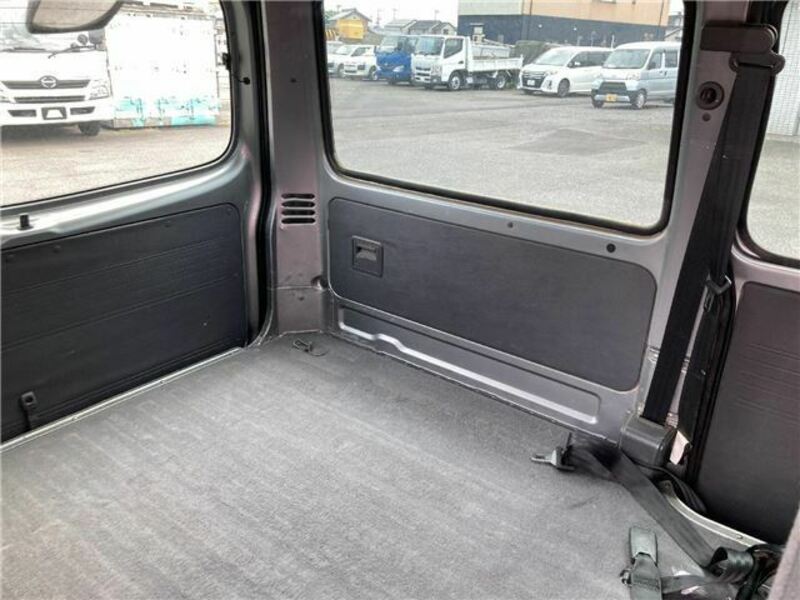 BONGO VAN