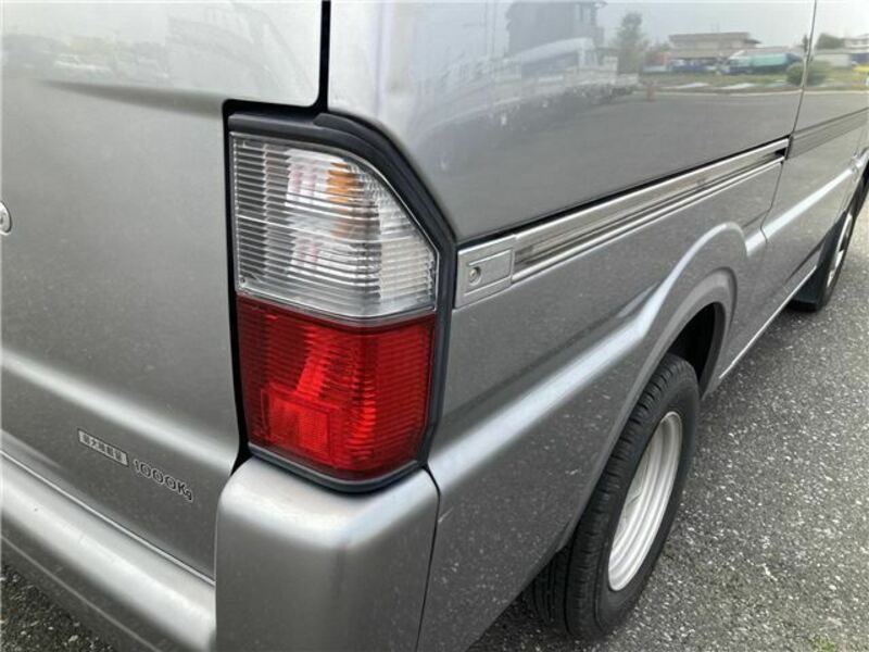 BONGO VAN
