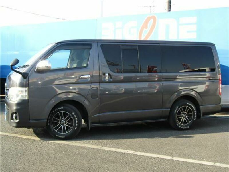 HIACE VAN-4