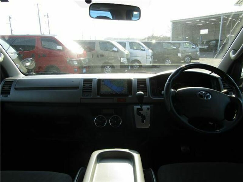 HIACE VAN-18