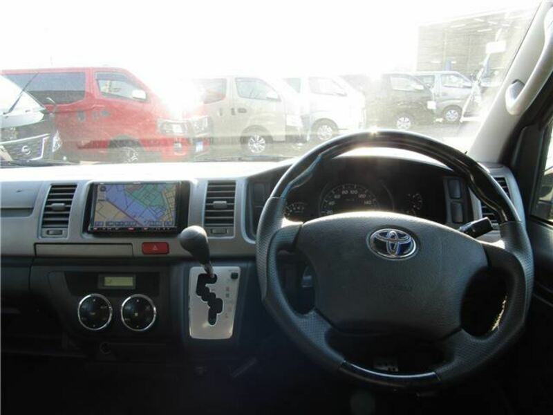 HIACE VAN-19