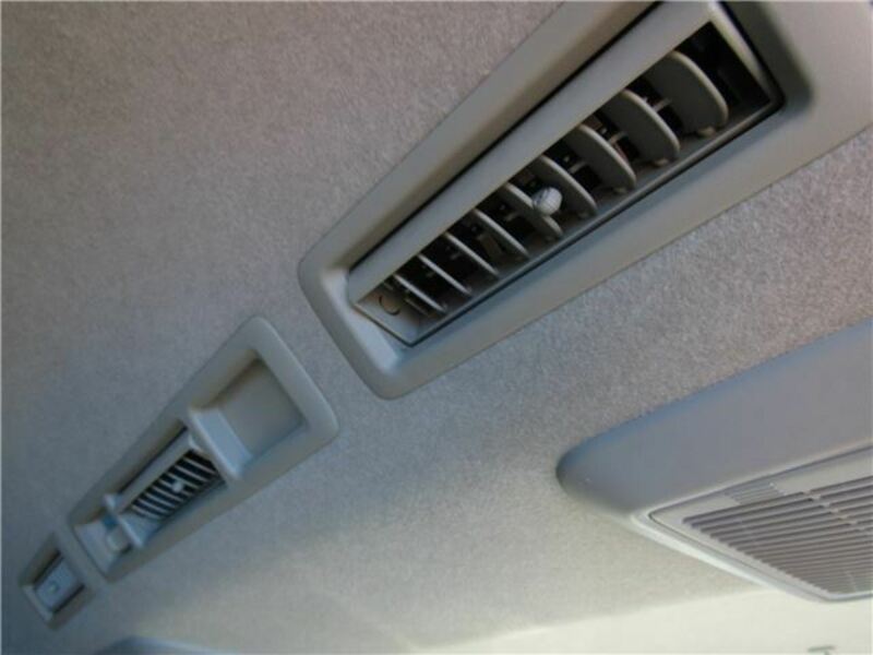 HIACE VAN-28