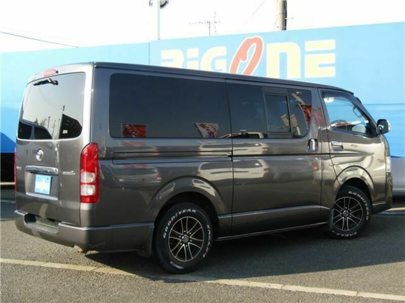 HIACE VAN-32