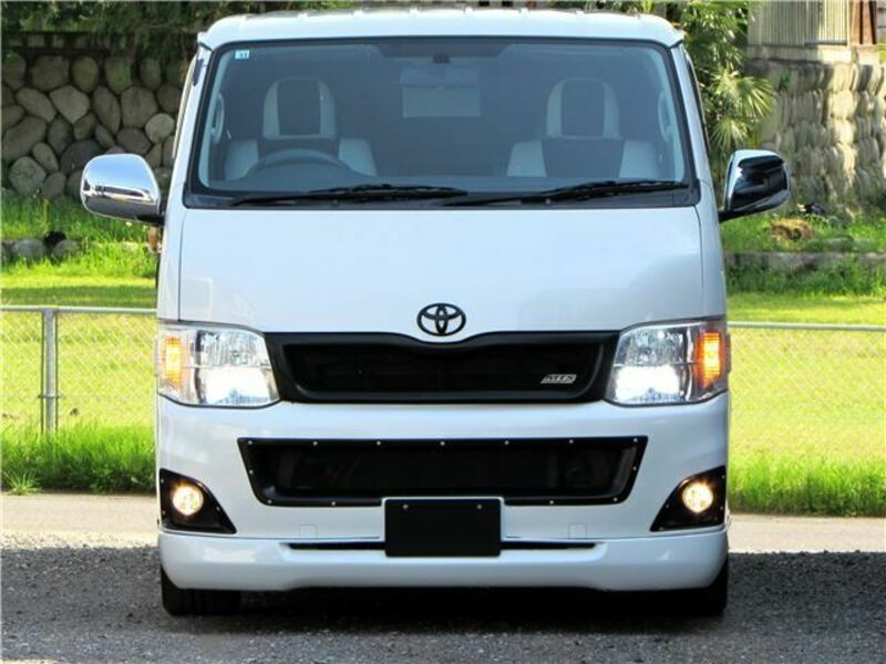 HIACE VAN-3