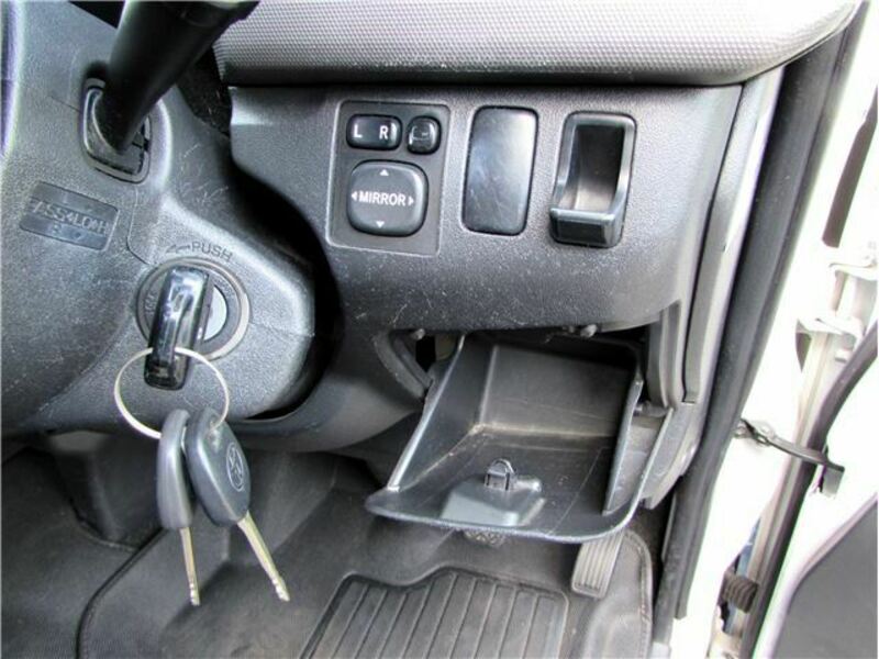 HIACE VAN-16