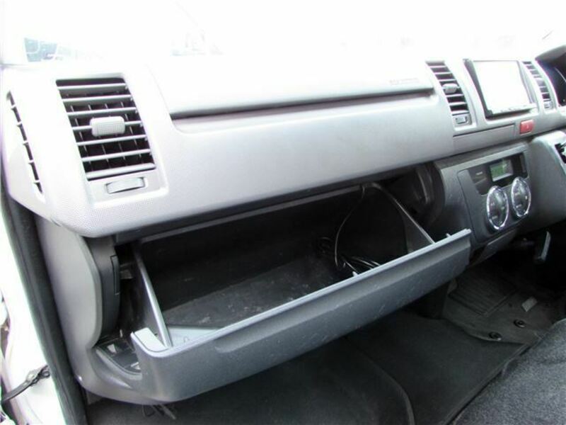 HIACE VAN-25