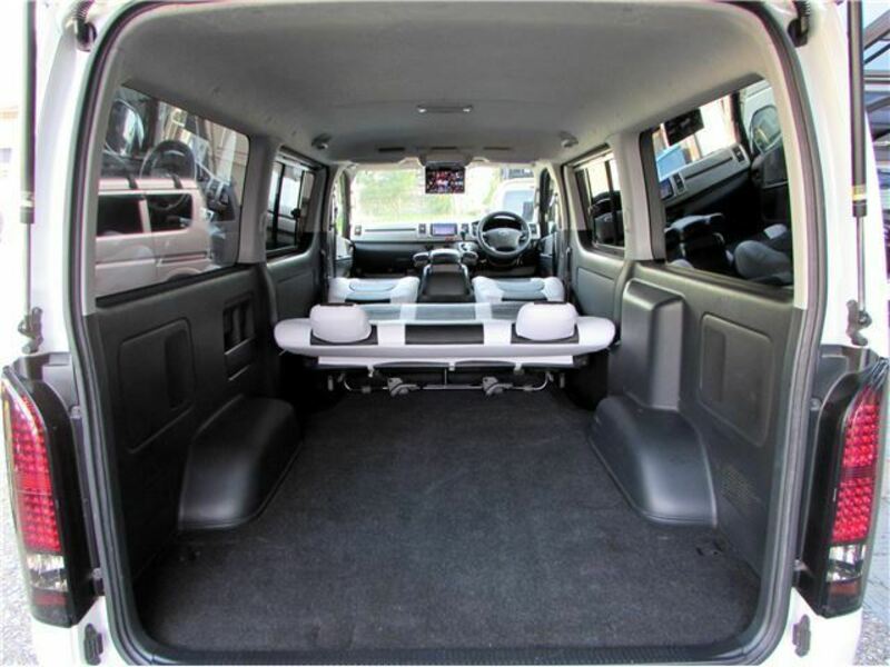 HIACE VAN-32