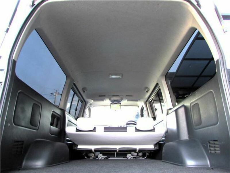 HIACE VAN-33