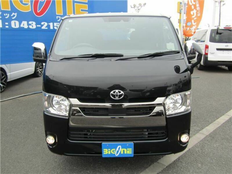 HIACE VAN