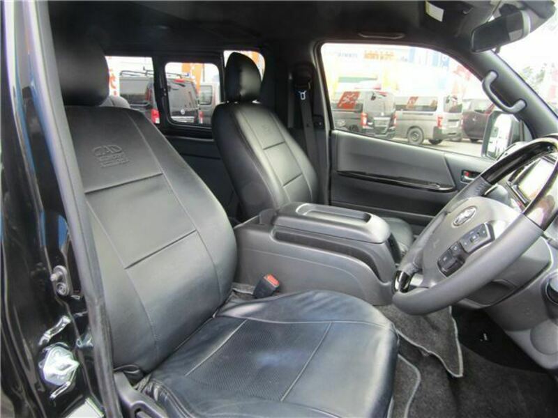HIACE VAN