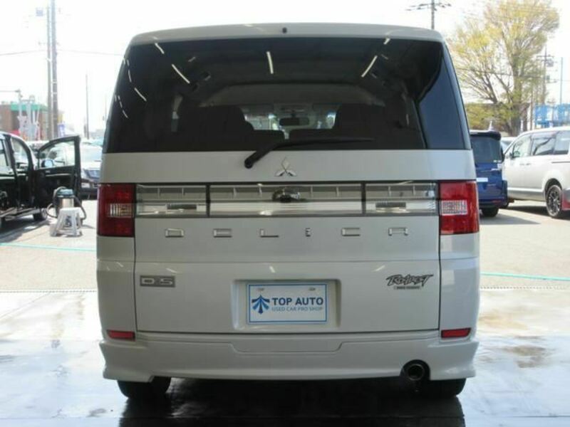 DELICA D5-6