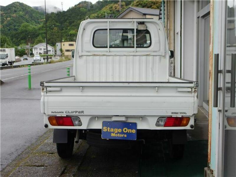 CLIPPER TRUCK