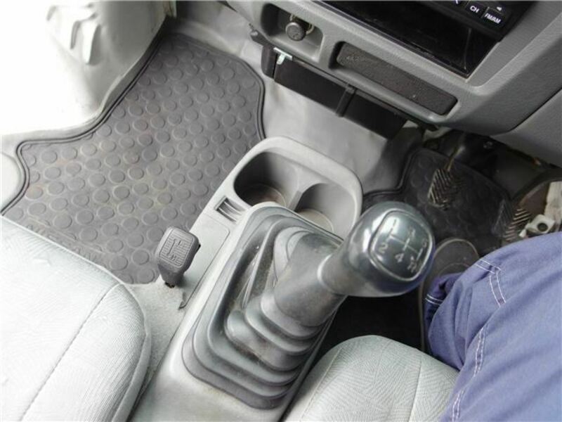 CLIPPER TRUCK