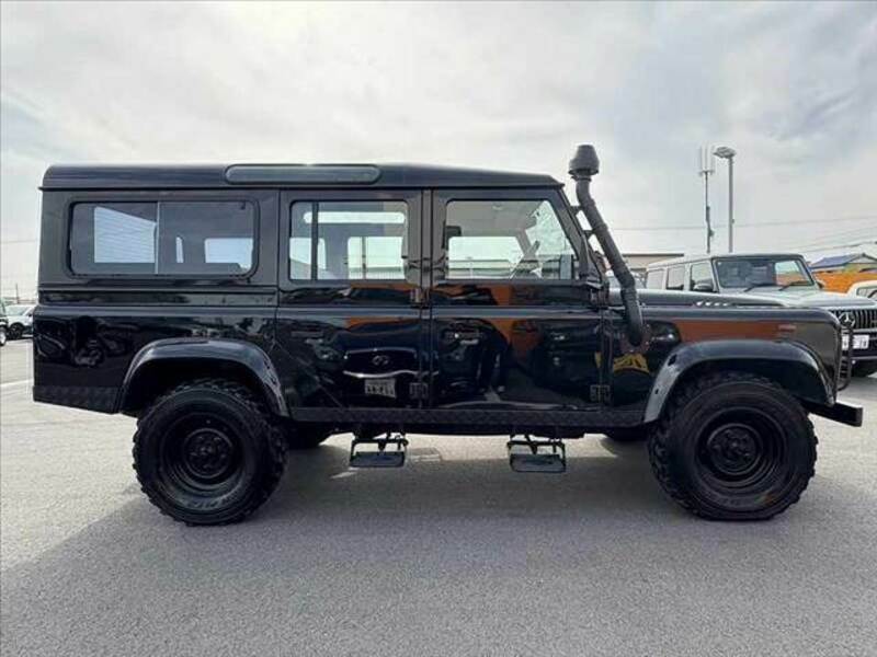 DEFENDER