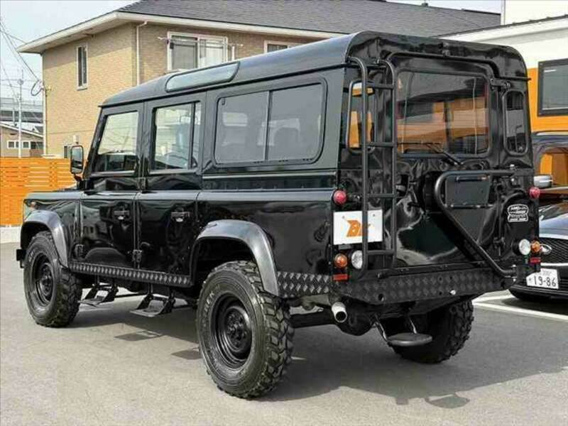 DEFENDER