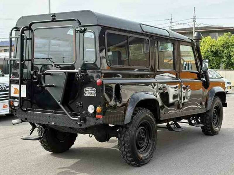 DEFENDER