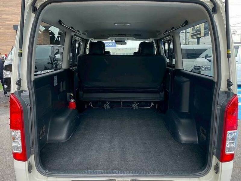 HIACE VAN-19