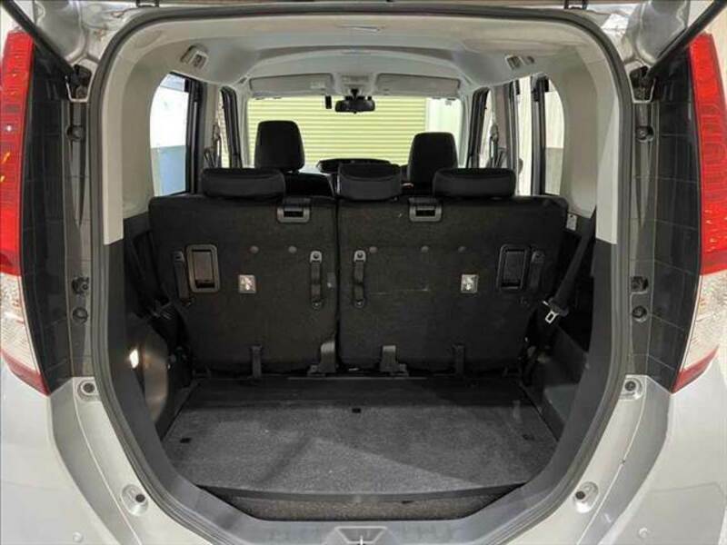 ROOMY-8