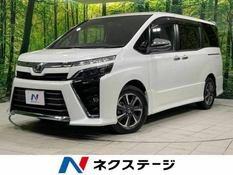 TOYOTA　VOXY