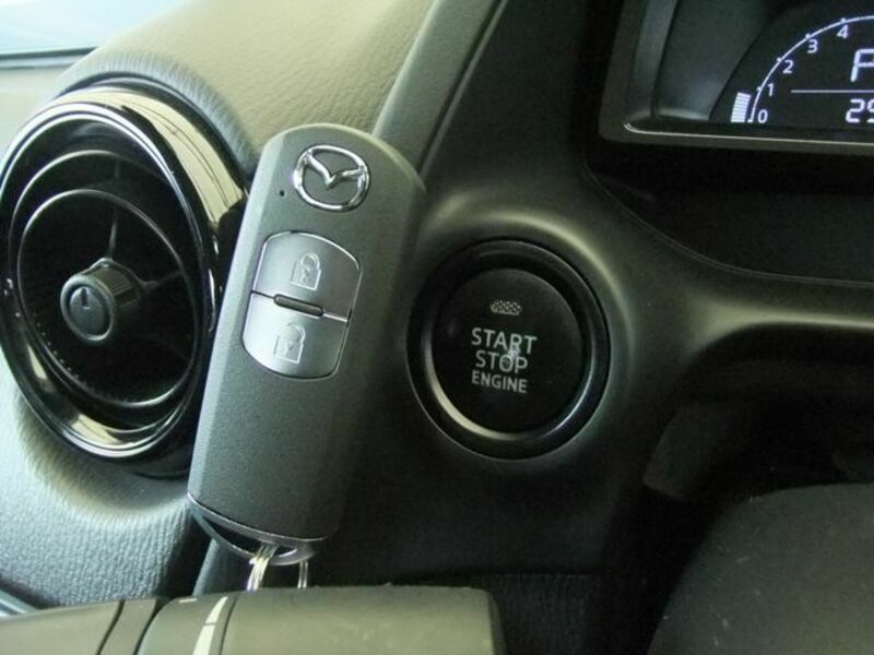 MAZDA2-9
