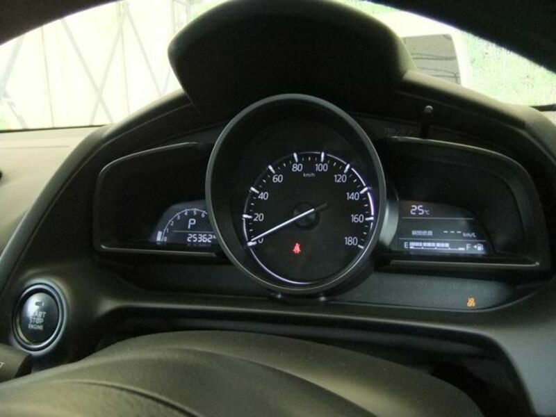MAZDA2-13