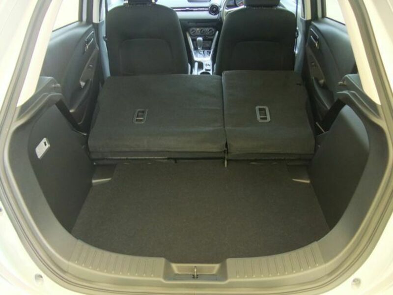 MAZDA2-19