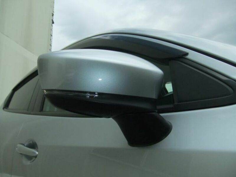 MAZDA2-24