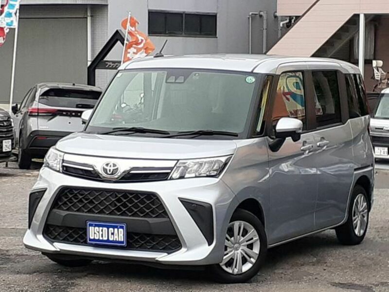TOYOTA　ROOMY