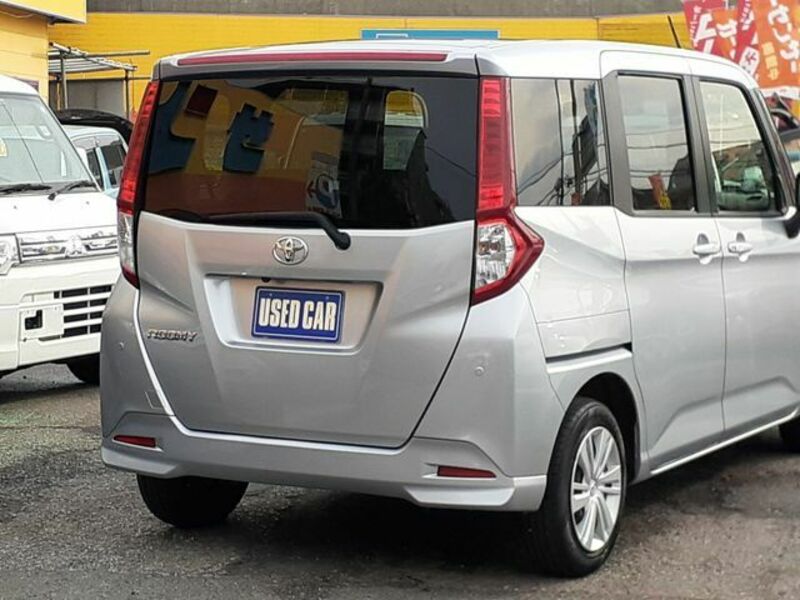 ROOMY-11