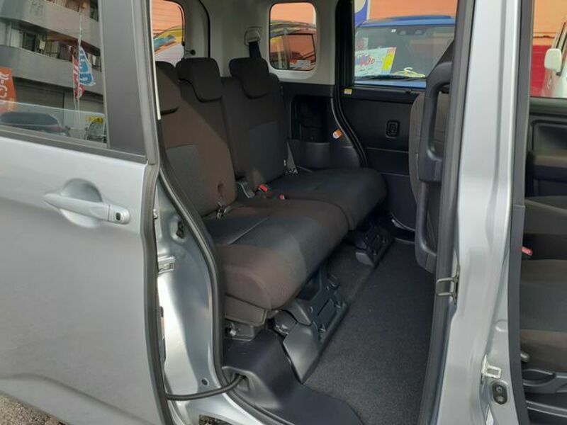 ROOMY-17