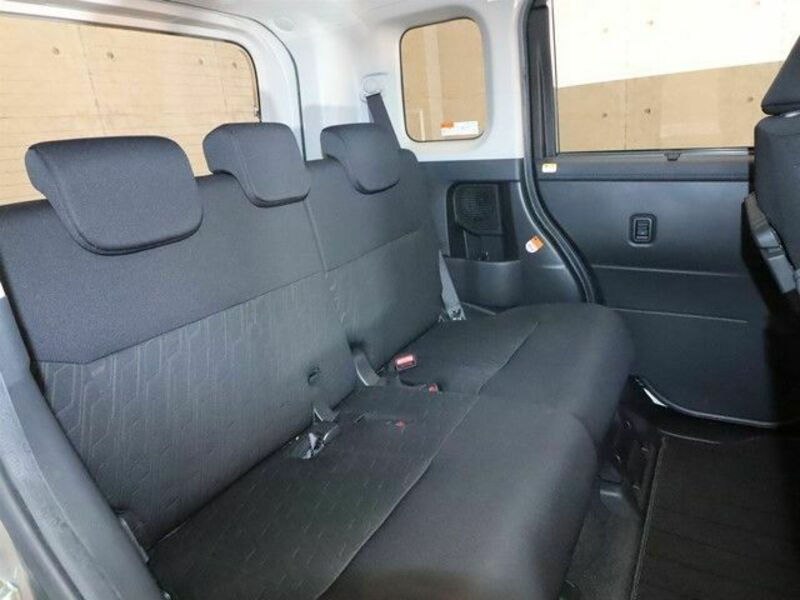 ROOMY-4