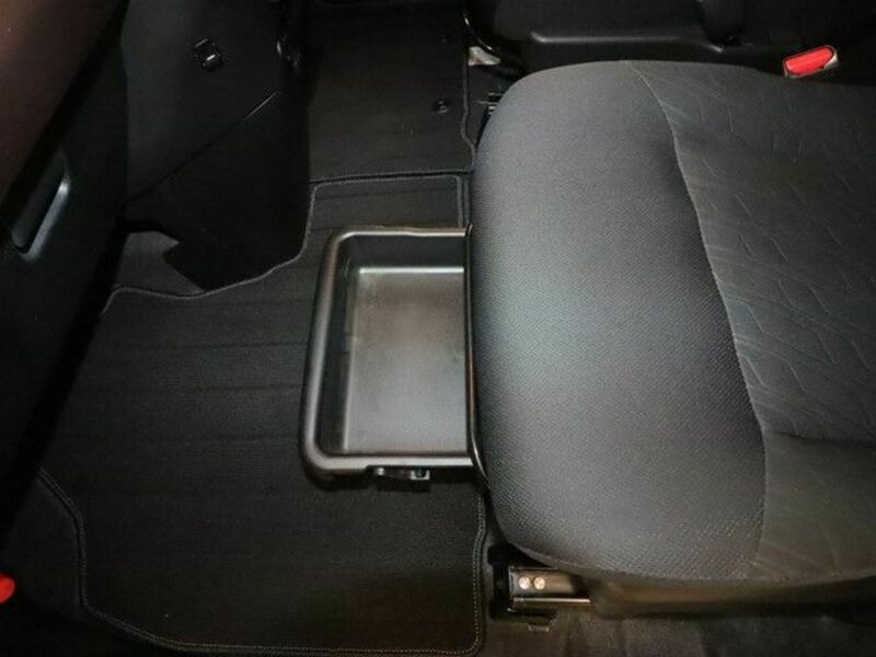ROOMY-7