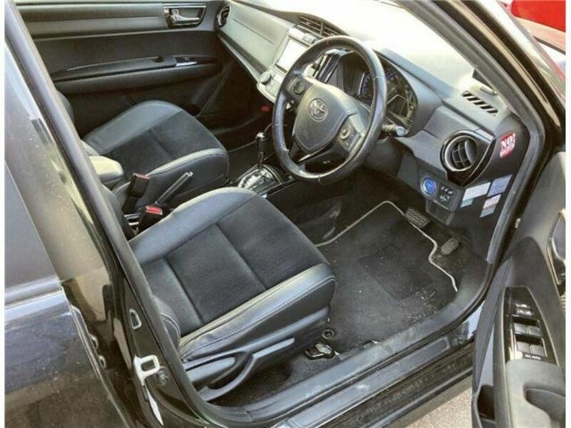 COROLLA FIELDER