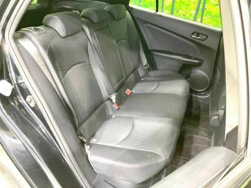 PRIUS-8