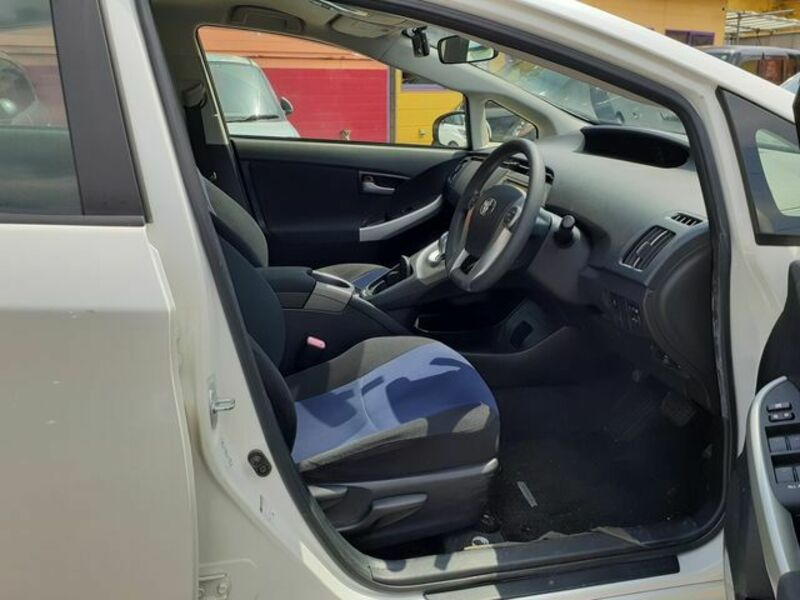 PRIUS-1
