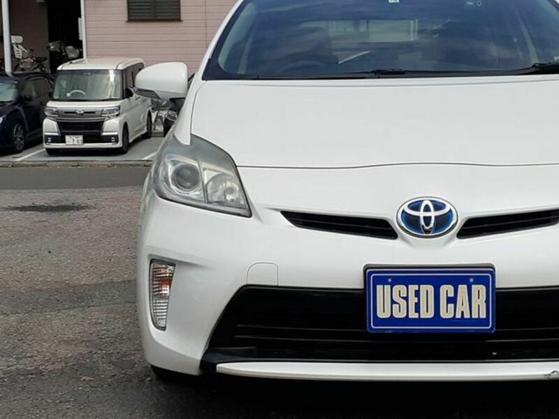 PRIUS-4