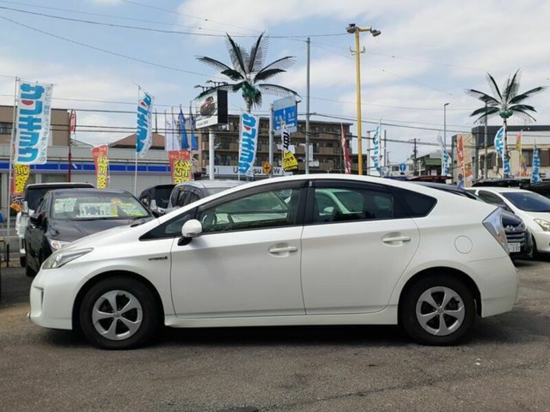 PRIUS-8