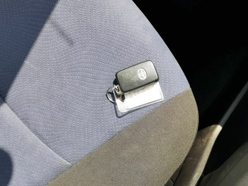 PRIUS-24