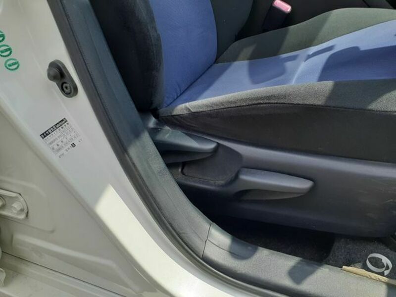 PRIUS-27