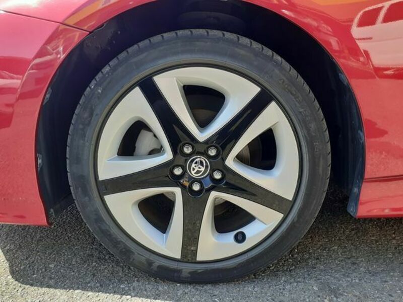 PRIUS-12