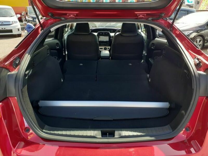 PRIUS-18