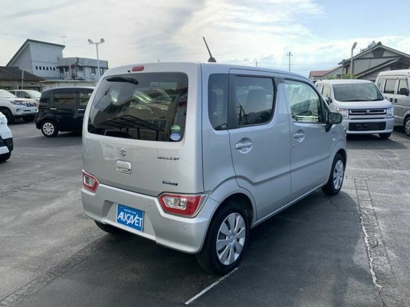 WAGON R-3
