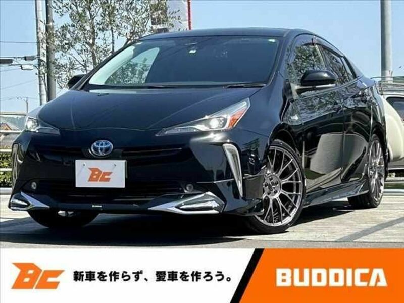 TOYOTA　PRIUS