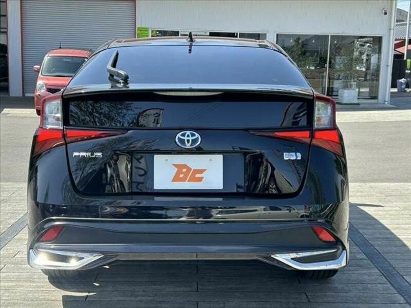 PRIUS-11