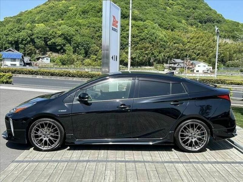 PRIUS-13